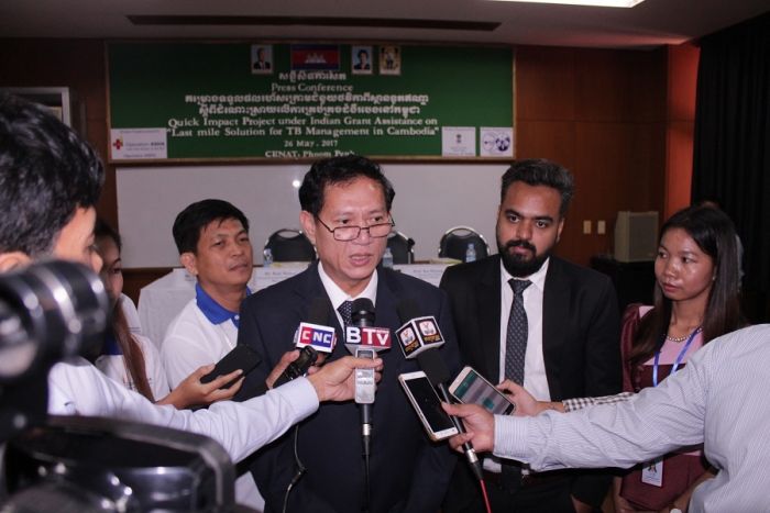カンボジア結核治療に新技術を導入