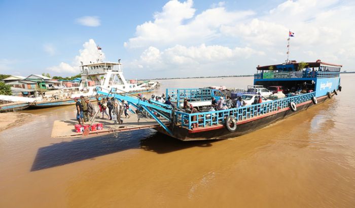 カンボジア、来年4月までに水上タクシーの運行を開始か