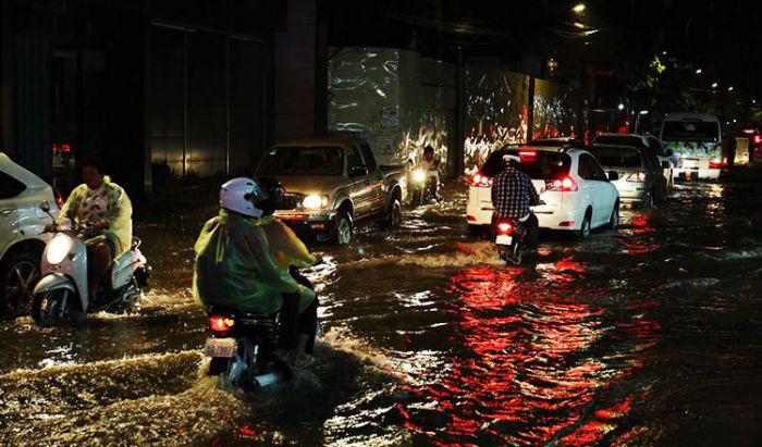 首相、先週のプノンペン洪水に言及、国民に理解を要請か