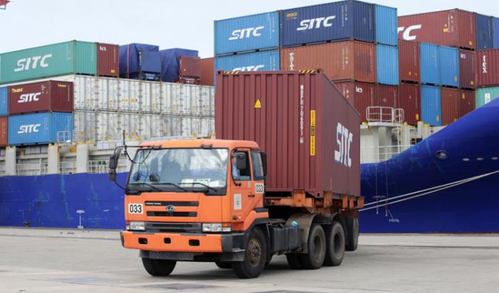 シアヌークビル-レムチャバン港の新航路を議論、貿易促進を期待