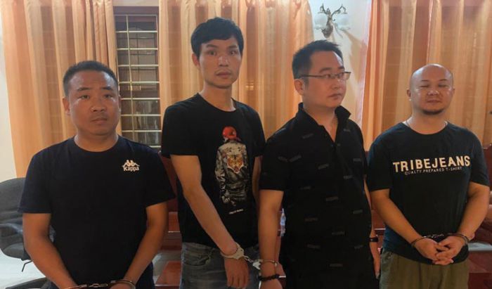 マッサージ店で売春行為、中国人9名逮捕