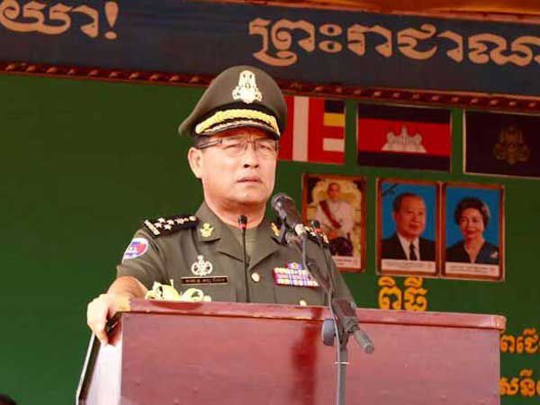 カンボジア王国軍、民間の警備支援禁止へ