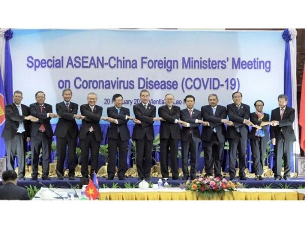 中国・ASEAN特別外相会議、新型肺炎対策で協力一致
