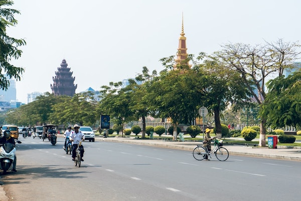 カンボジア：新型コロナウイルスの感染を確認