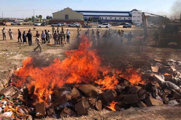 カンボジア：540トン以上の偽造医薬品・商品を焼却