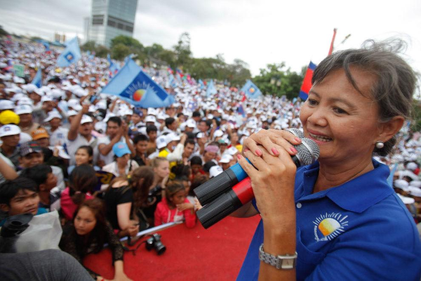 カンボジアに帰国予定の救国党議員、帰国日を1月17日に延期