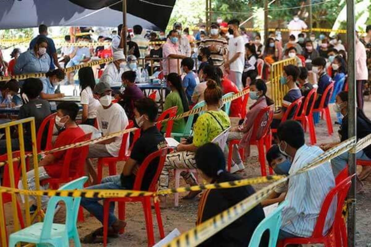 カンボジア：新型コロナの「風土病化」遅らせる可能性　症例数増加で