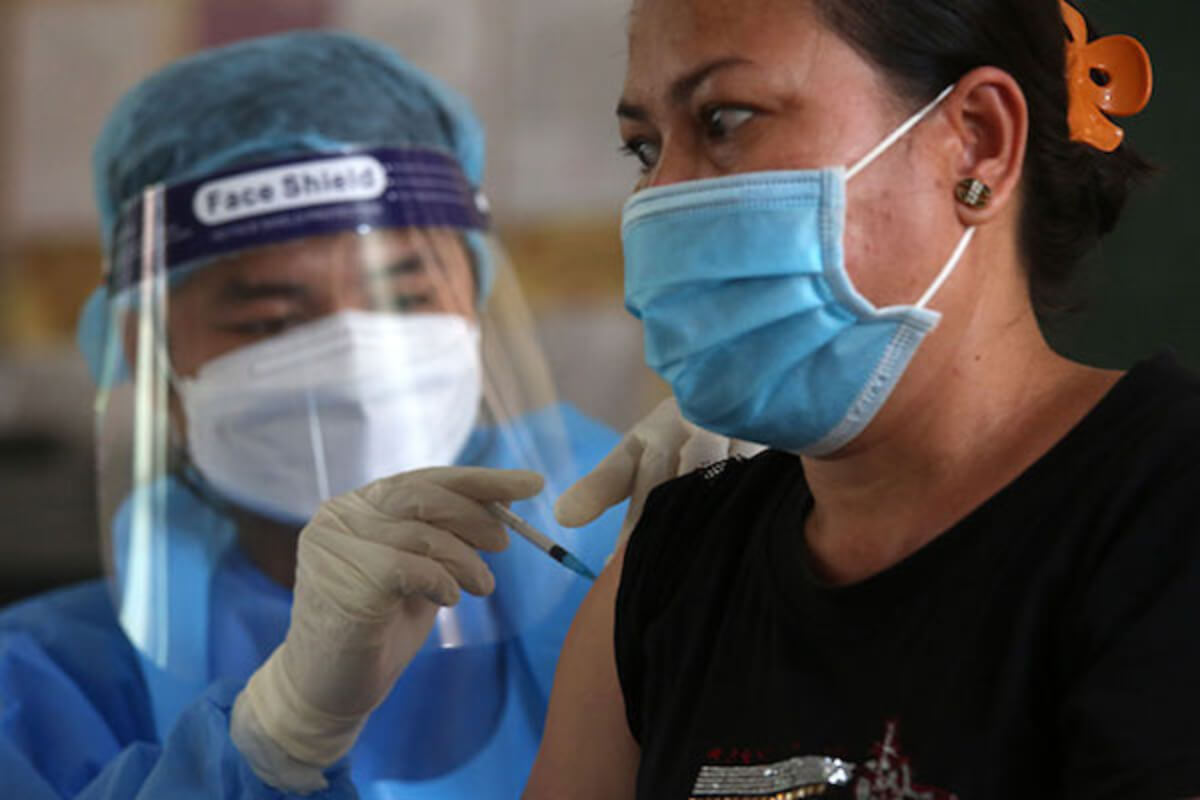 カンボジア、900万人以上が3回目の新型コロナワクチン接種を完了