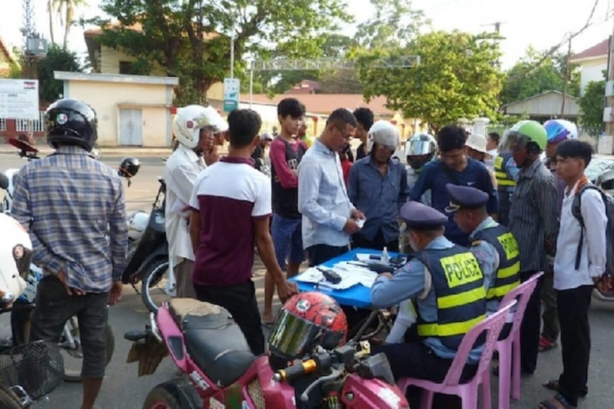 カンボジアで違反車両の取り締まり強化、16日は340台に罰則適用