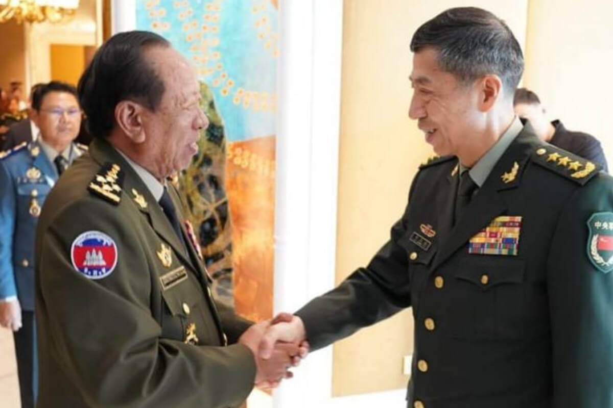 中国とカンボジアの国防相、軍事協力の継続を誓約