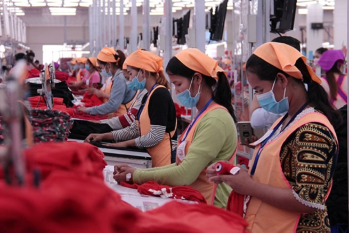 カンボジア政府、GFT産業の最低賃金引き上げを確認
