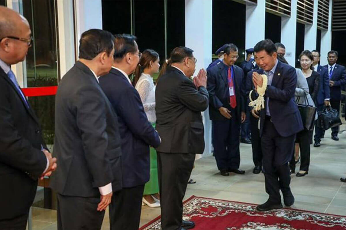 韓国の金振杓国会議長がカンボジアを訪問、二国間の友好と協力を強化