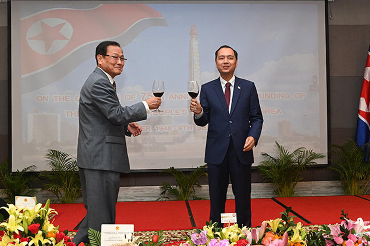 カンボジアと北朝鮮、友好協力関係の強化を確認