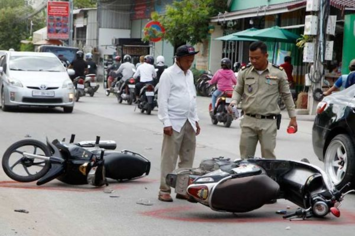 プチュンバン中の交通事故、死者は22人