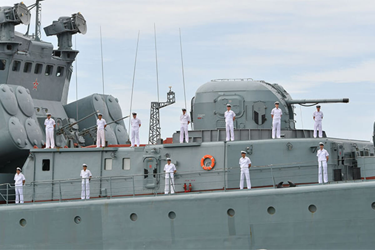 ロシア提督がシアヌークビルに寄港、軍事連携の強化へ