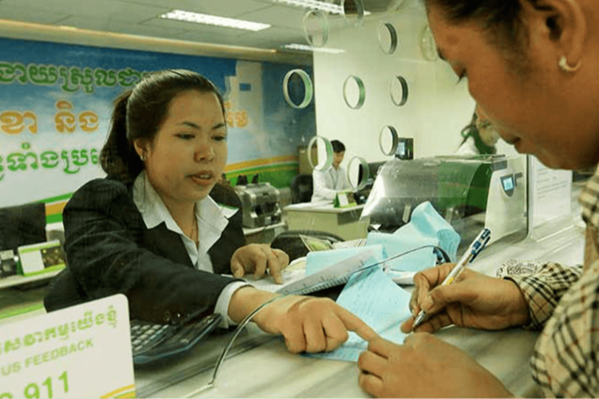 カンボジア人女性の貯蓄、男性を上回る