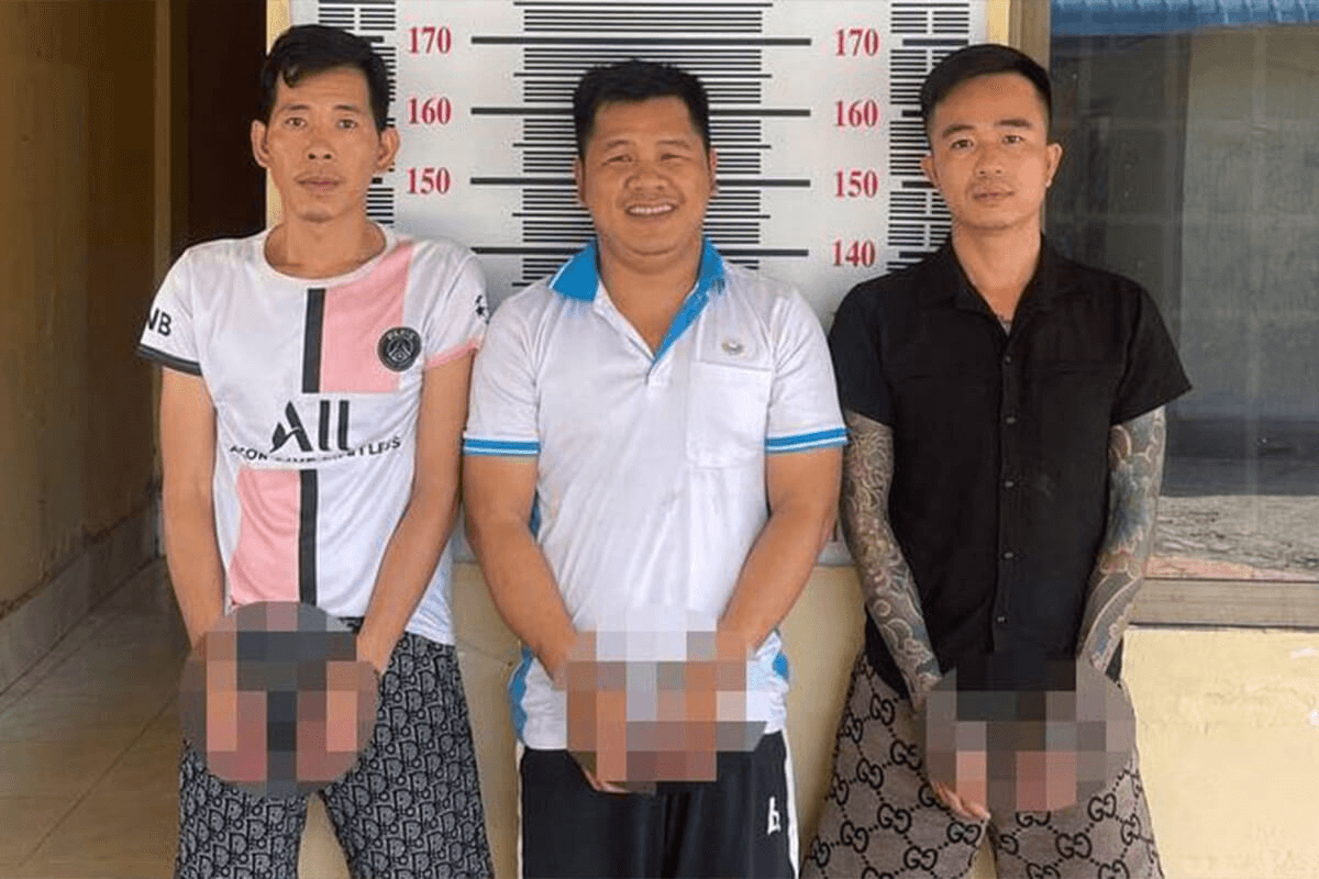 拷問と殺人の容疑、外国人3人を逮捕