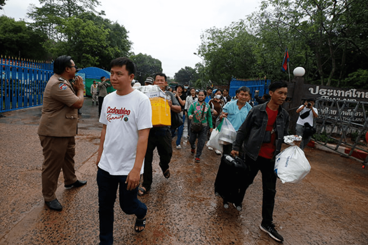 タイへの出稼ぎ労働者、カンボジア帰国が加速