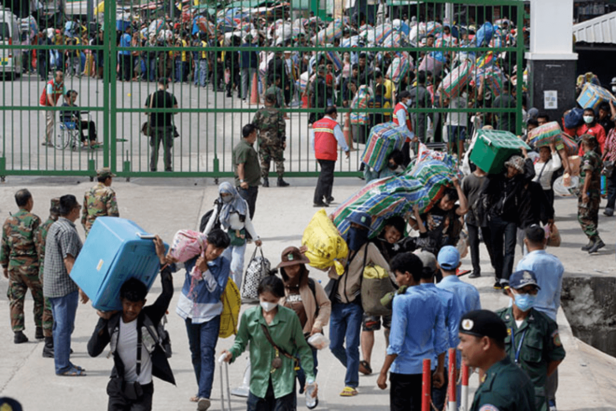 タイからの帰国労働者13万人超、カンボジア国内で就業開始
