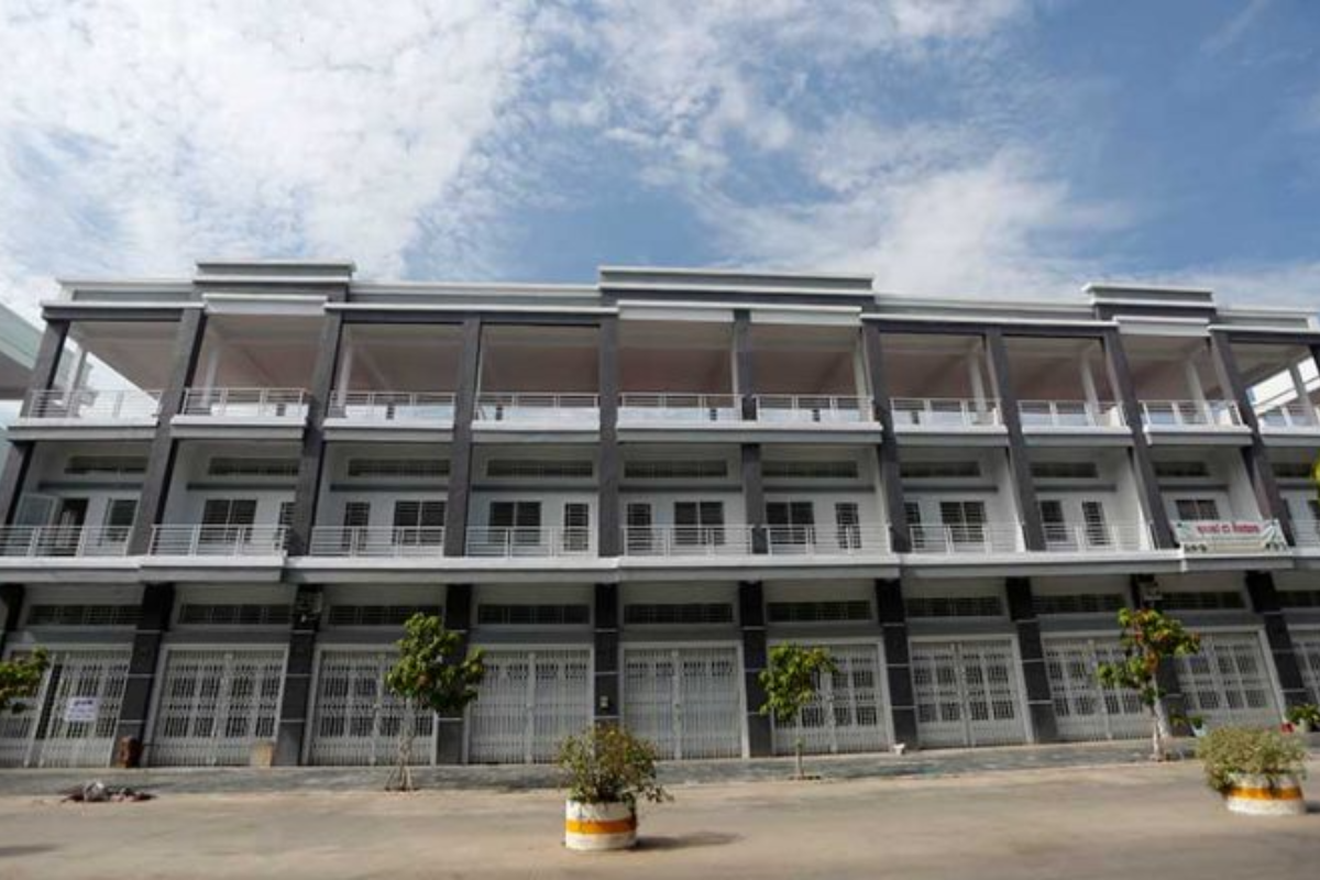 カンボジアの中間層、持ち家取得は依然として困難