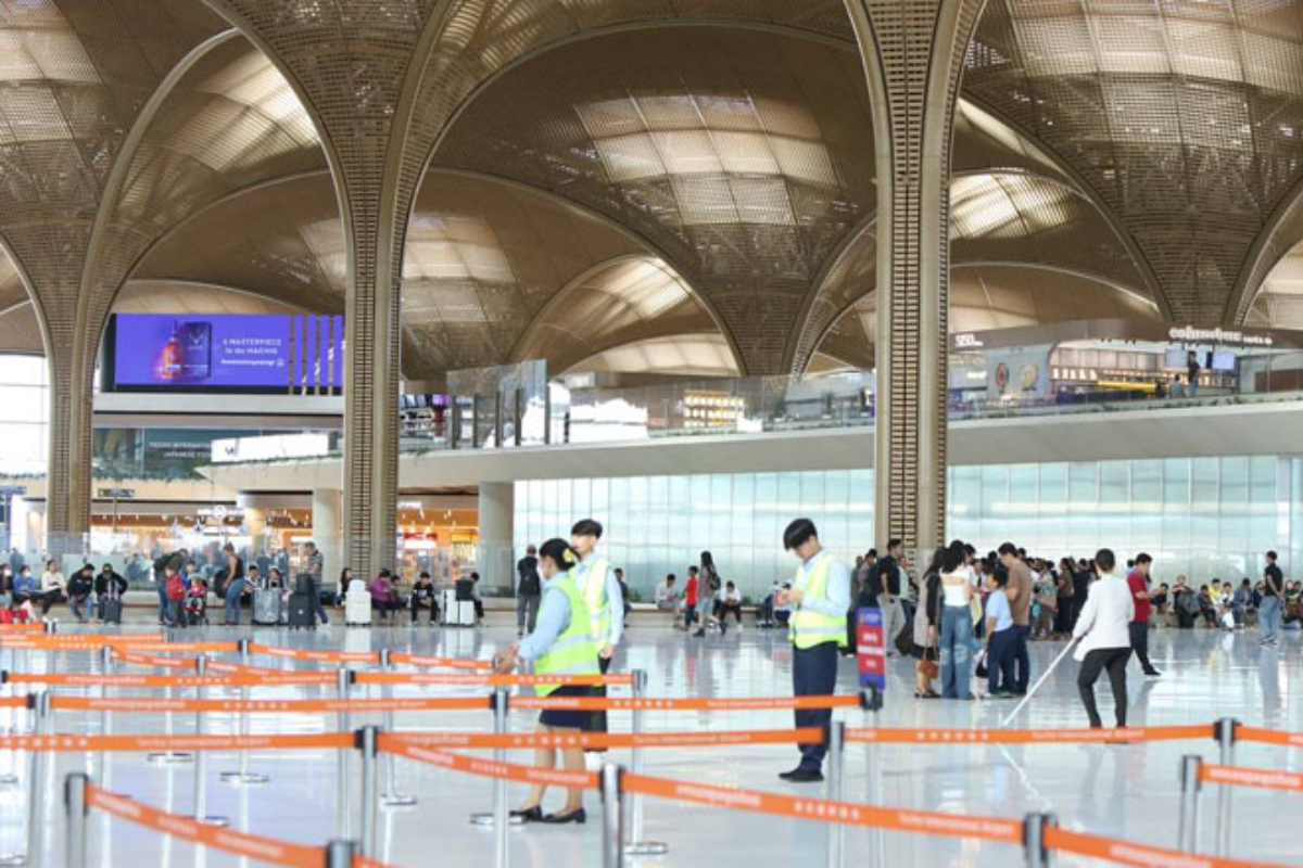 カンボジア、航空便の拡充進む