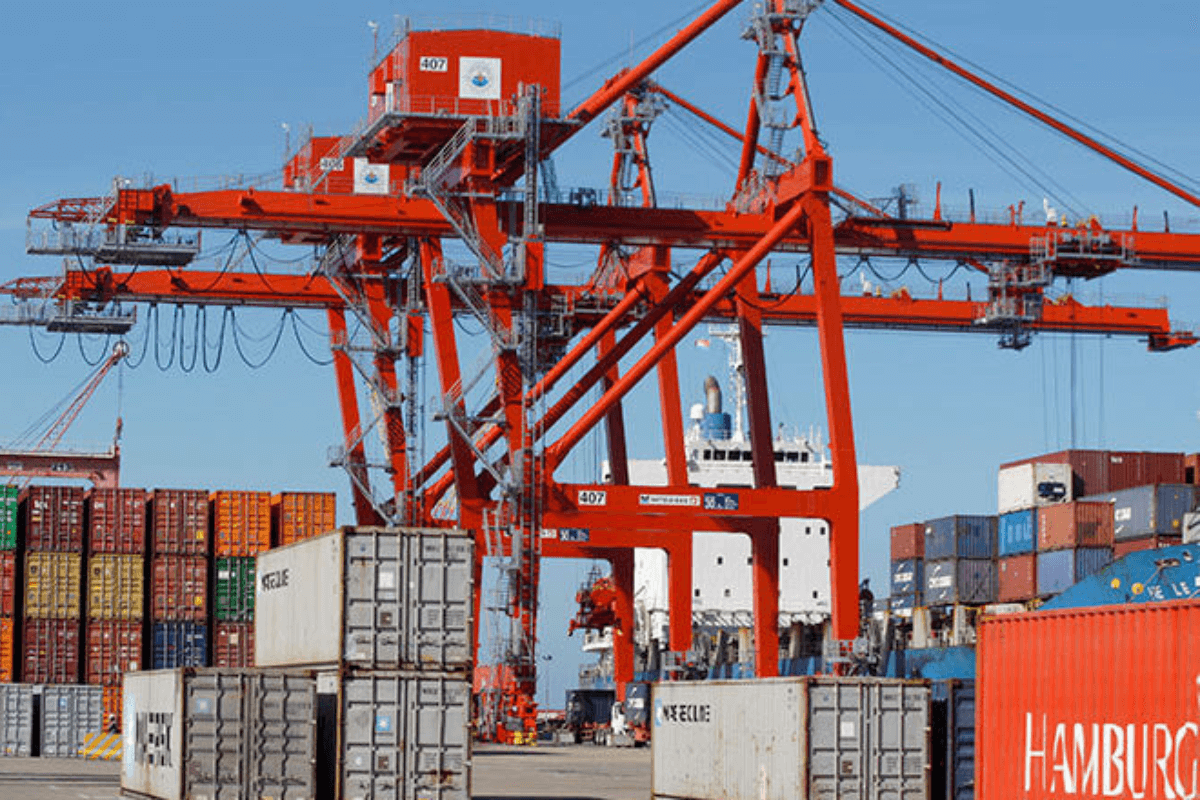 カンボジア経済、25年に5.2％成長見通し