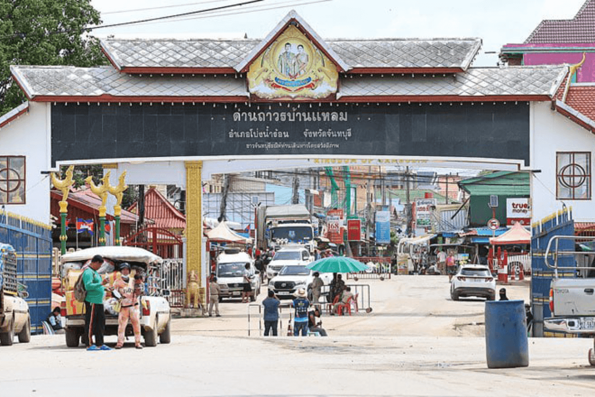 カンボジア、タイ側の越境渡航制限報道を否定