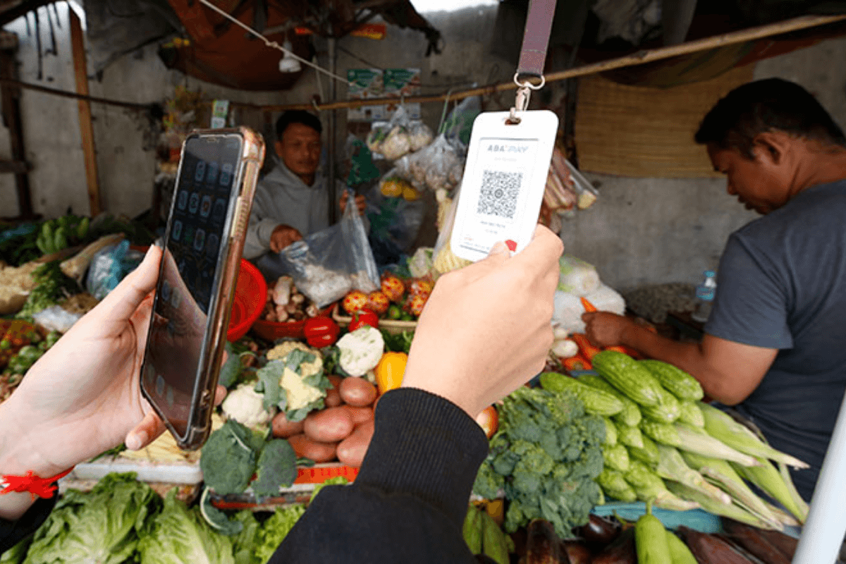 カンボジアの金融サービス、世界銀行の調査でASEAN首位