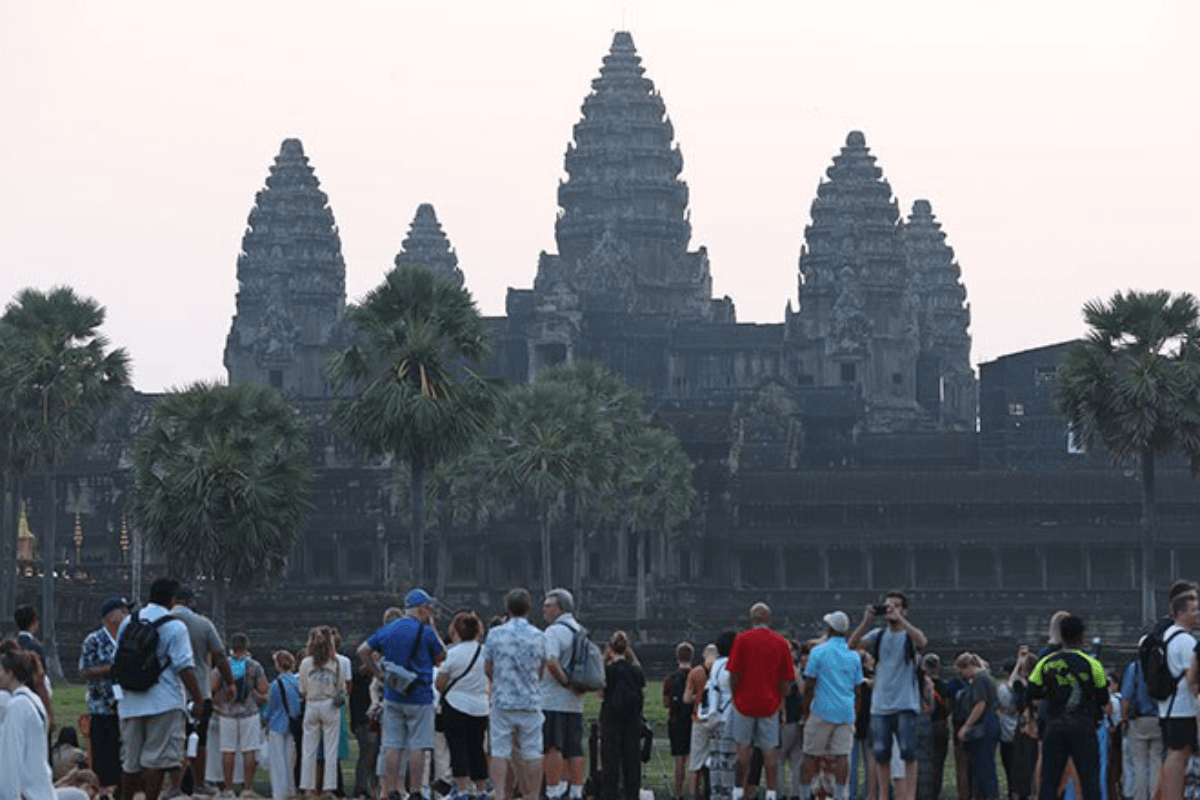 カンボジアの国際観光客数が減少、観光収入は37億ドルに増加