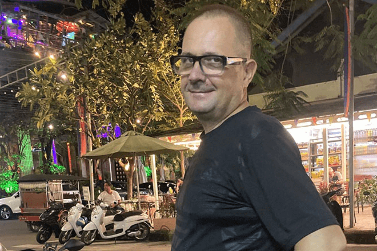 ポーランド人歴史家が行方不明、プノンペンで捜索続く