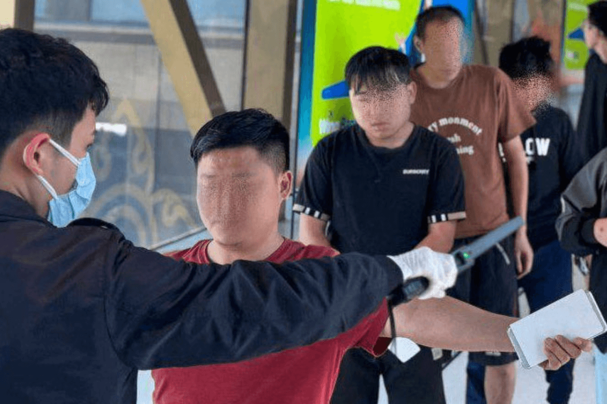 オンライン詐欺関与で国外追放、外国人428人が出国