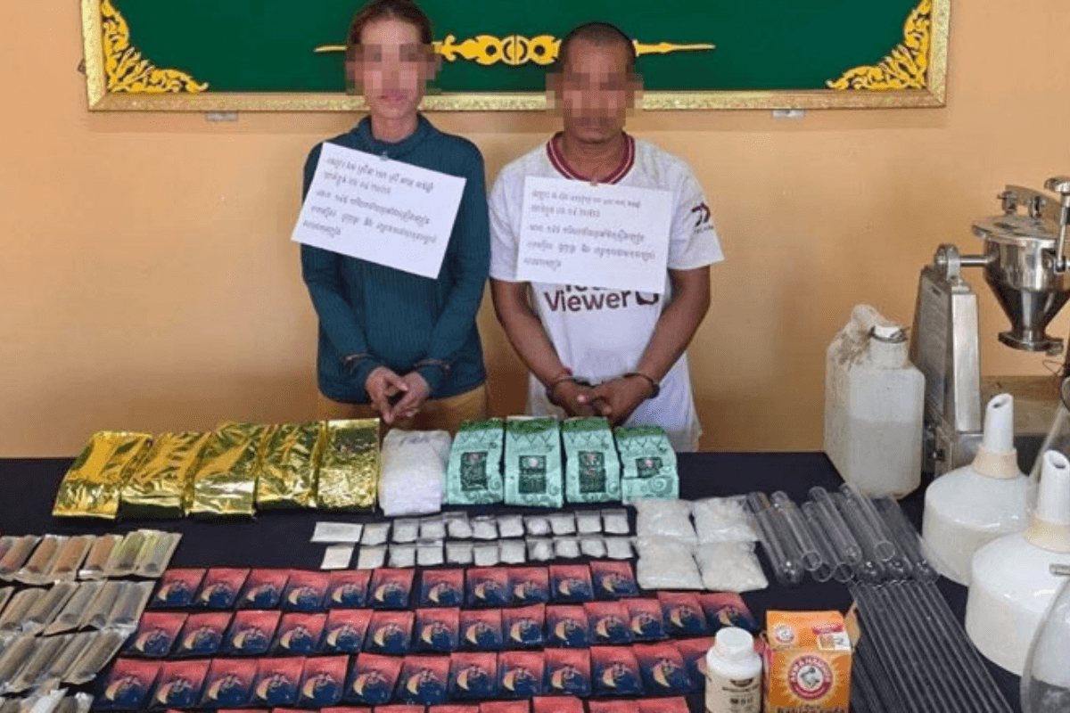 夫婦で麻薬密売、覚醒剤など10kgを押収