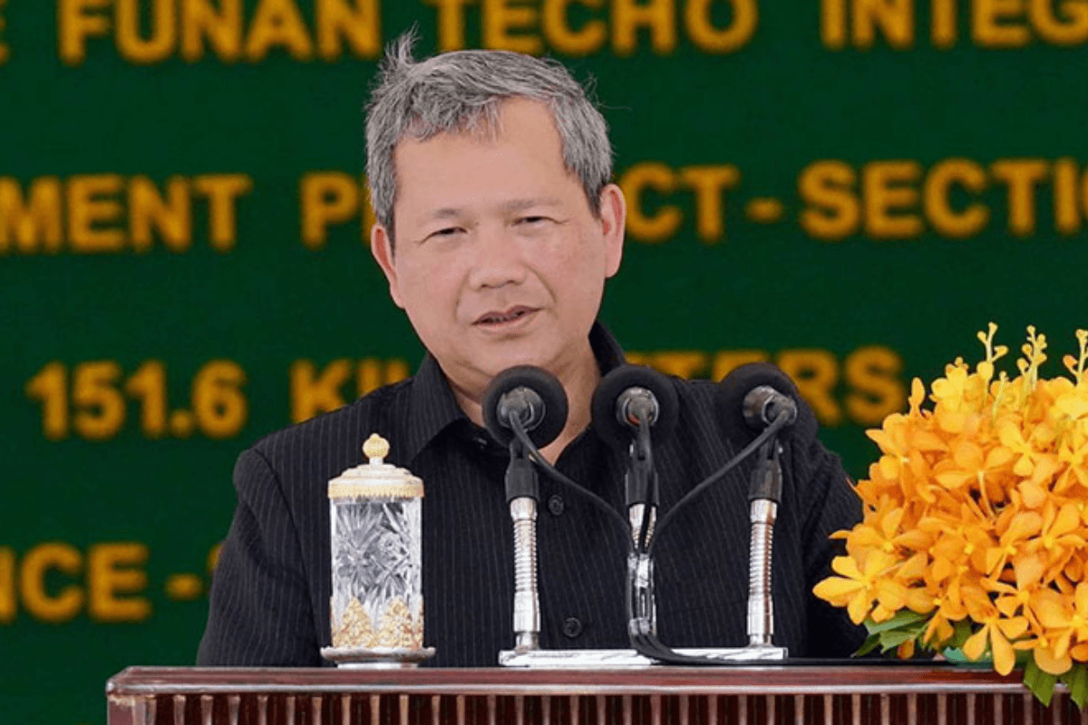 燃料高騰で月5000万ドル減収、カンボジア政府が異例の負担肩代わり