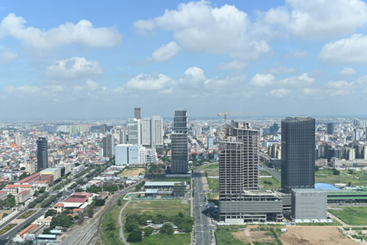 世界リスク拡大の中でなぜ強い？カンボジア成長率4％据え置きの真相