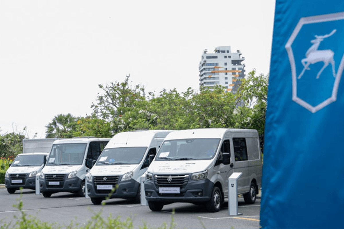 ロシア大手GAZがカンボジア進出、成長市場に照準し事業車両を本格展開
