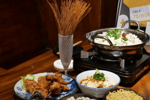 《武蔵》25ドル飲み放題付き！旨いモツ鍋で宴会しましょう！