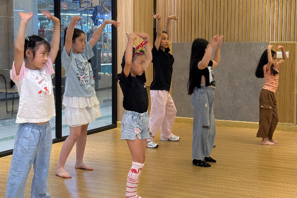 DHSP Dance Academy（DHSPダンスアカデミー）