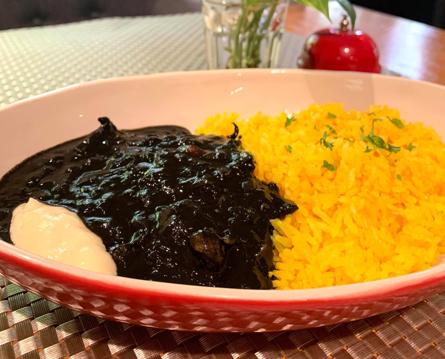 Le Point Cafe & Bistro（ルポワン）