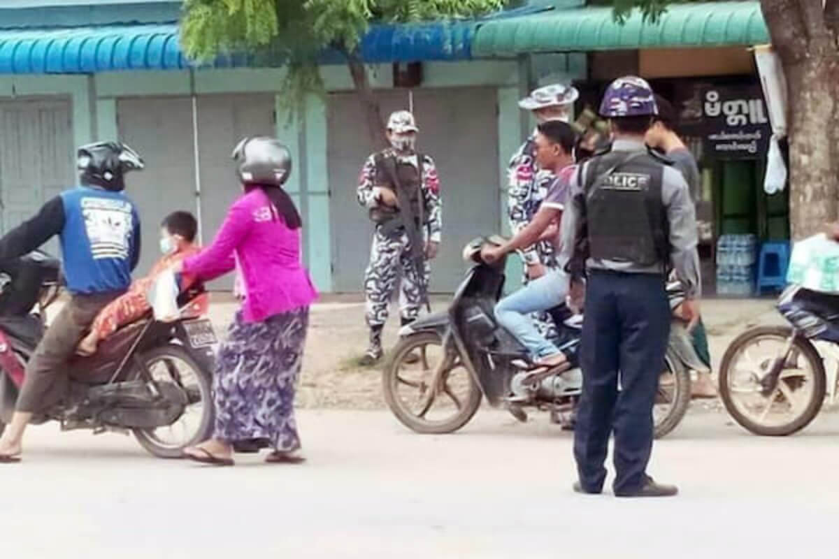 国軍兵士、バイクに2人乗りしていた男性を射殺　マンダレー