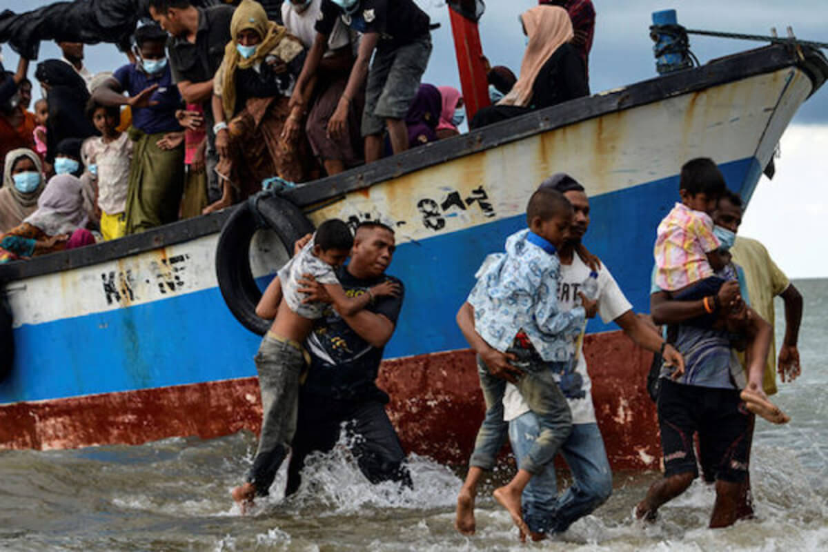 ミャンマー国軍、ロヒンギャの書籍販売した出版会社のライセンス剥奪