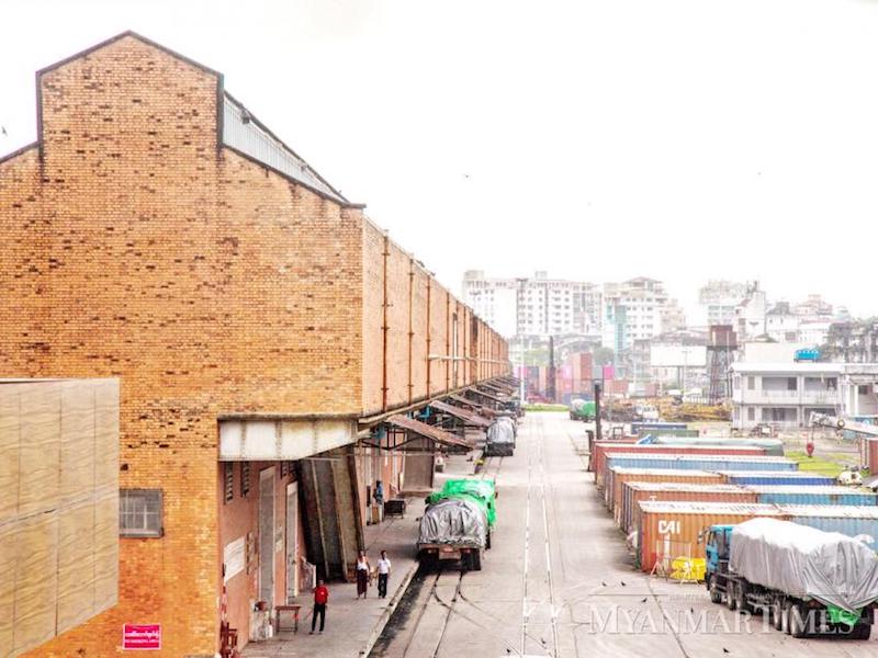 中銀副総裁：為替安定に向けて介入する可能性ある