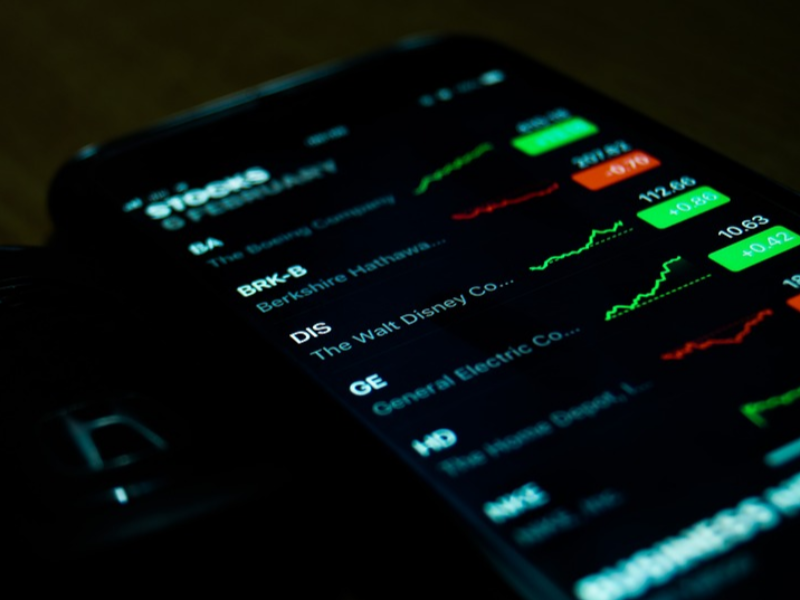 マイテル、偽アカウントでの他社攻撃に120万ドル使用か Facebookが発表