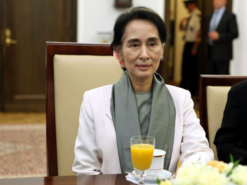 ミャンマー議会、軍人議員枠の削減を否決　改憲審議の採決始まる