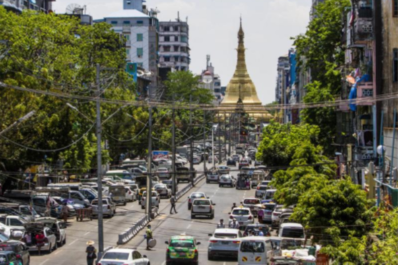 ミャンマー、外国人投資家や企業幹部に特別入国手配か