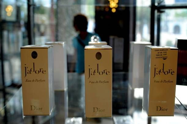Dior、ベトナム国内で３つの商品がリコール対象に　安全基準違反か