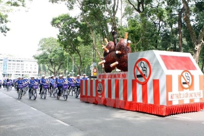ベトナム政府、タバコ税を引き上げか