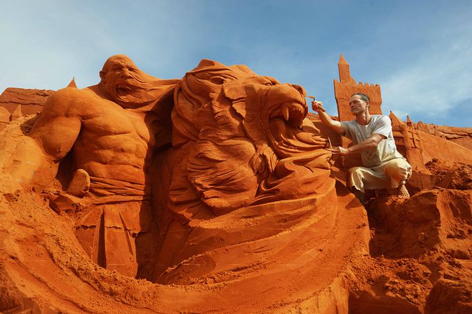 ベトナム初、物語を描いた砂像彫刻公園が開園
