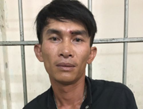 ベトナム人が観光客の携帯電話を強奪か