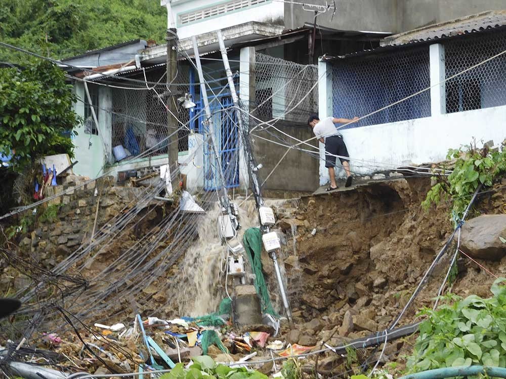 ニャチャンで洪水、14人死亡