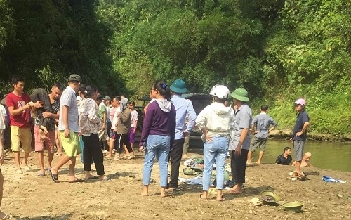 ベトナム北部で小学生女児6人溺れ、4人死亡